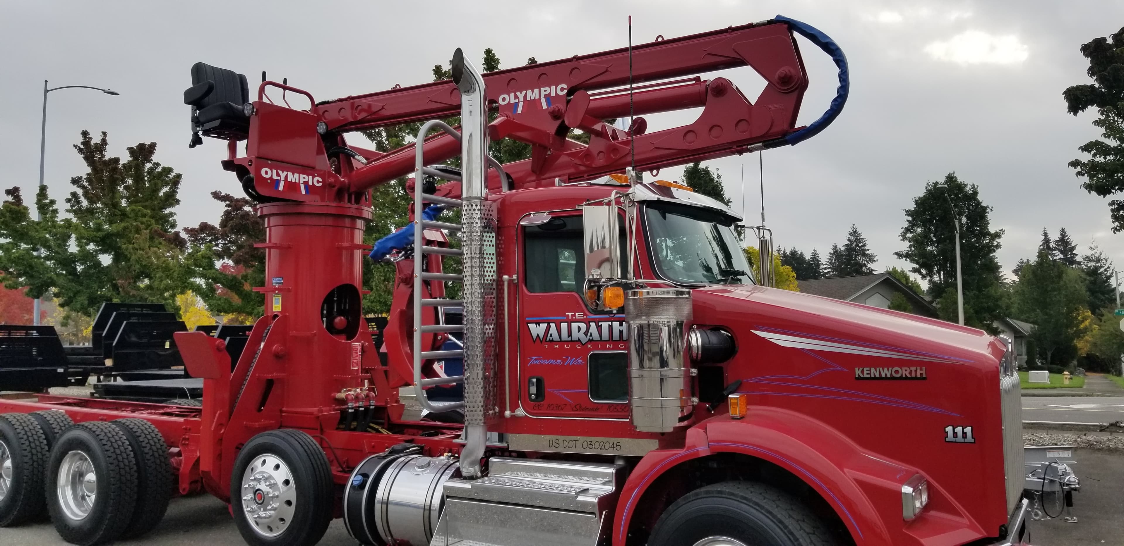 10 Ton loader front view