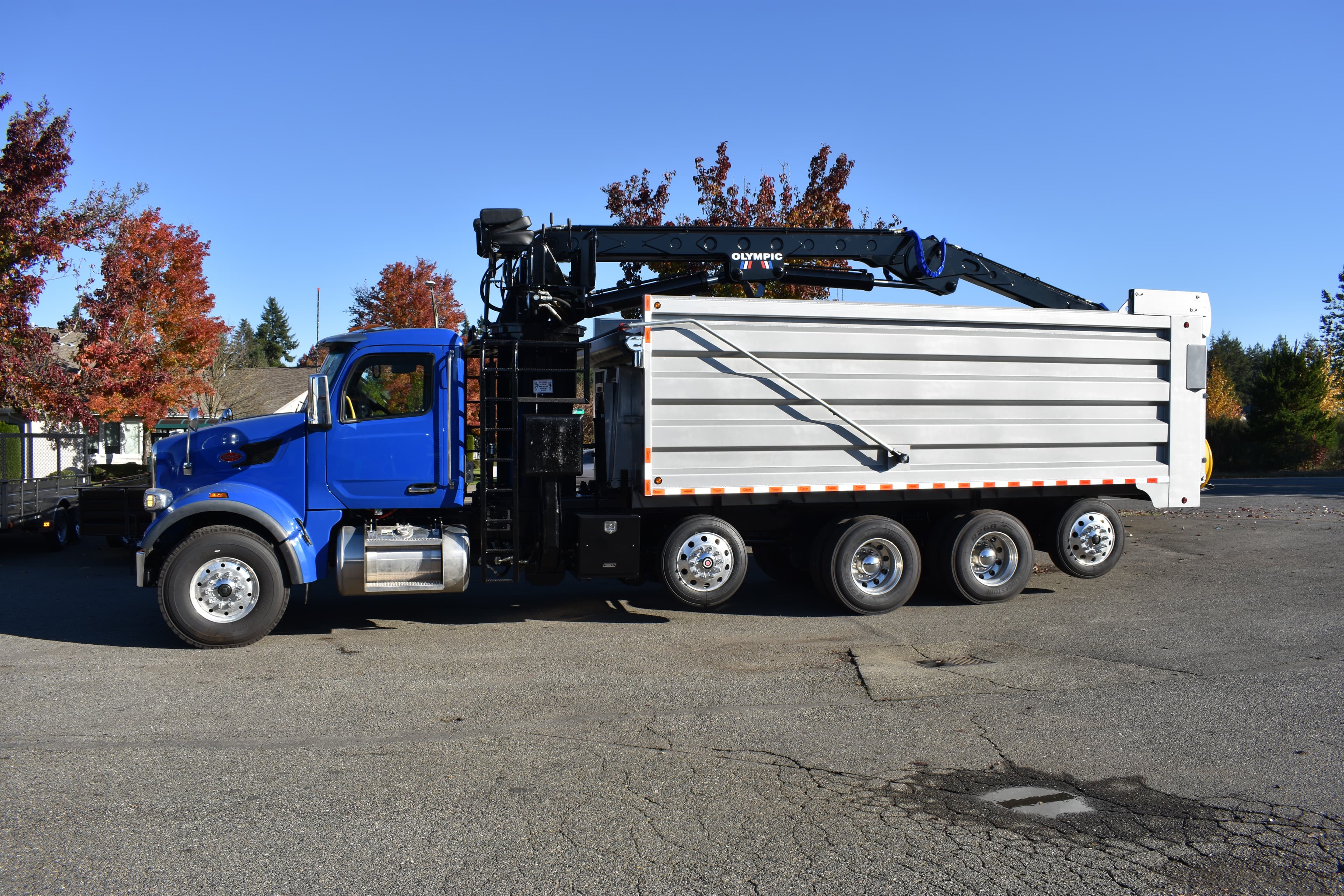 14 Ton loader boom detail