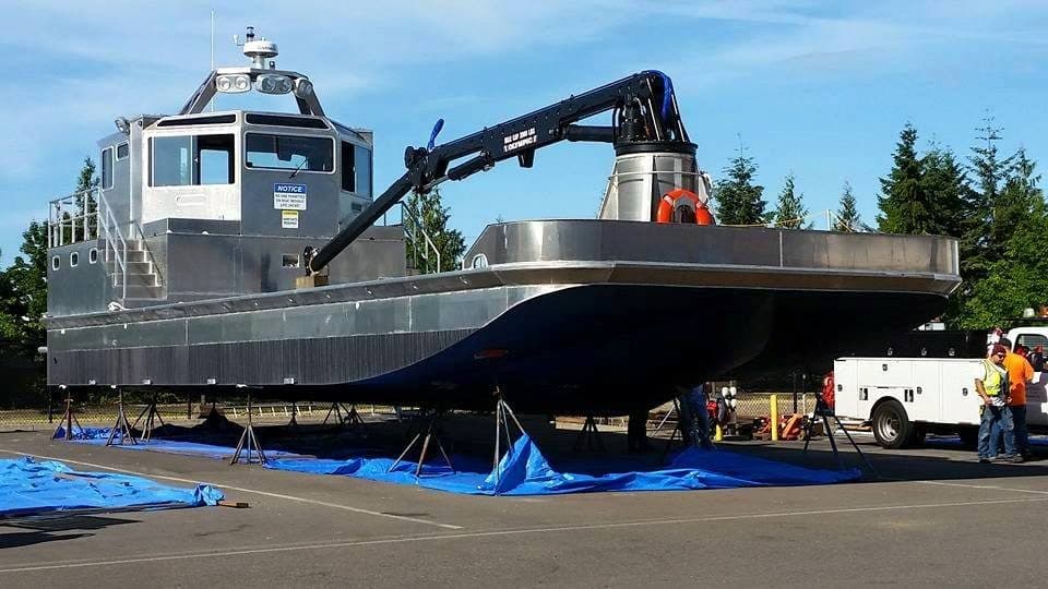 Olympic marine crane installation on aluminum work vessel